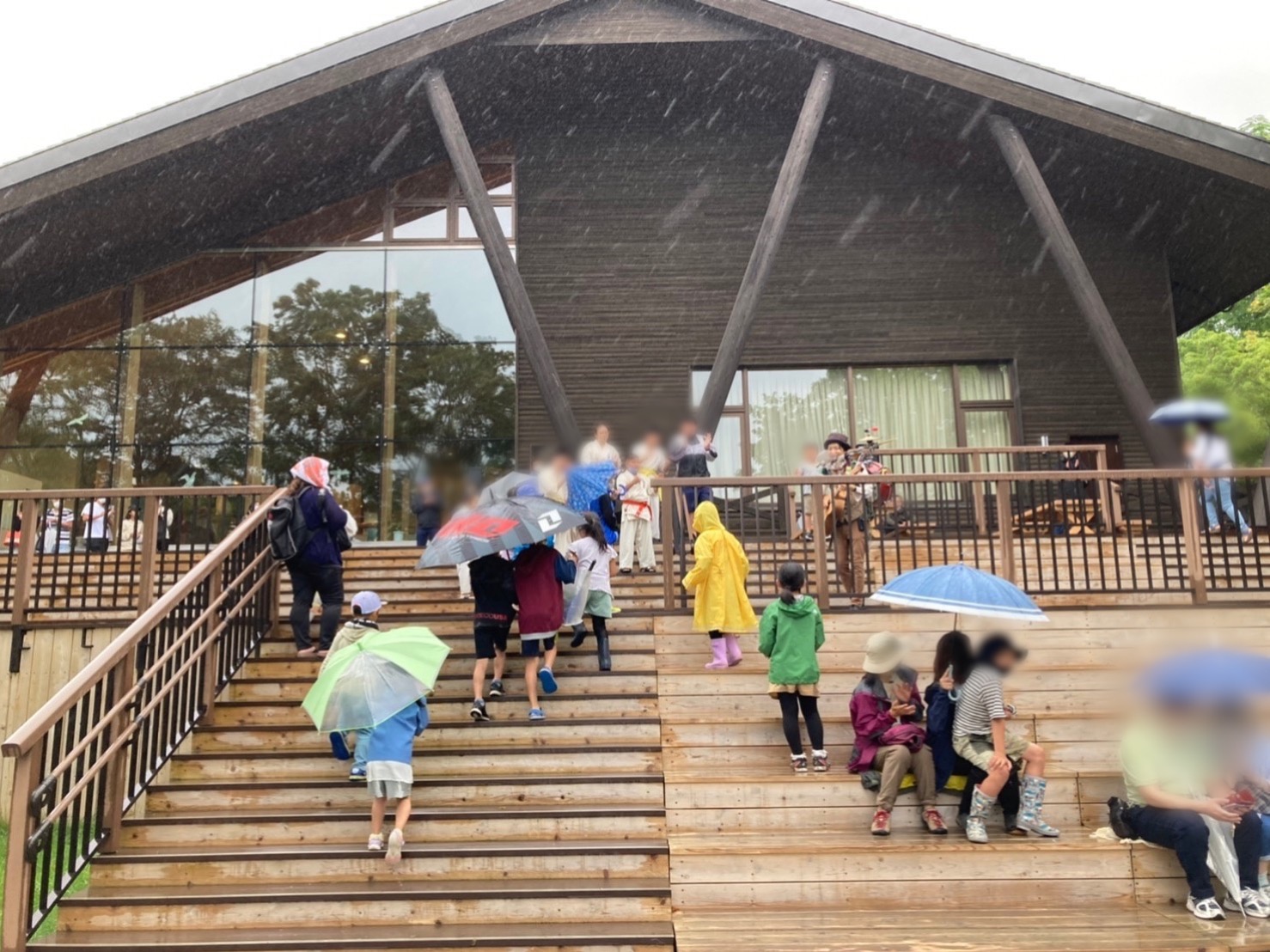 2時間濡れる!?雨のステージin北海道支笏湖